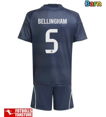 Real Madrid Jude Bellingham #5 Bortatröja Barn 2025-26 Kortärmad (+ Korta byxor)